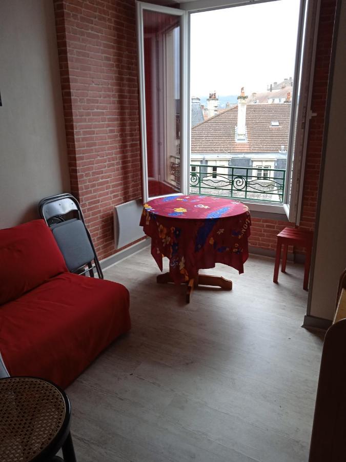 Vichy -Appartement Coquet 2 Pieces - Centre Ville ภายนอก รูปภาพ